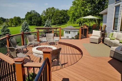 Decking & Outdoor Living